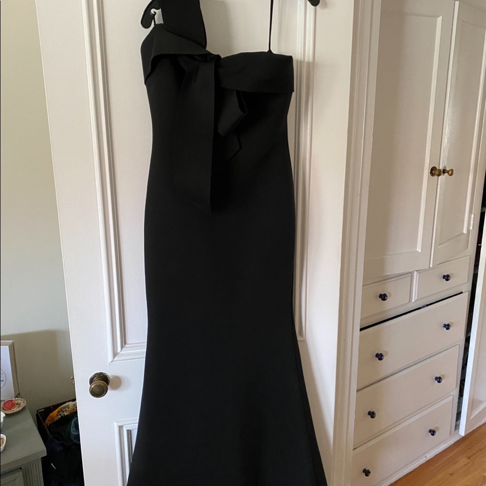 Amazing Badgley Mishka Bow Gown